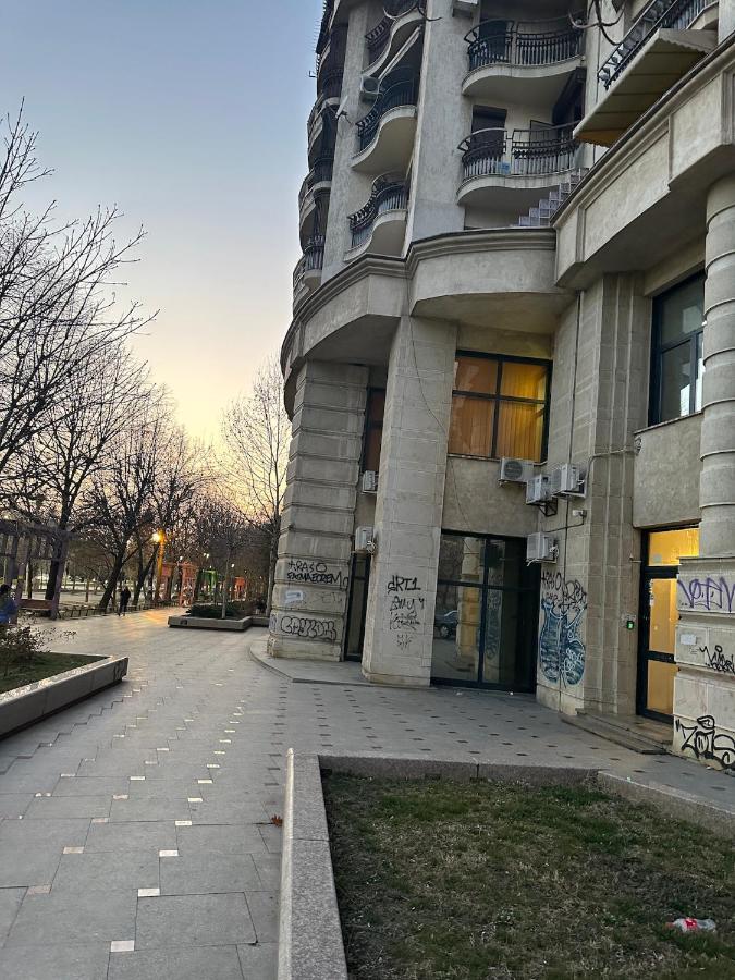 Unirii Lake Tribunal Bukarest Exterior foto