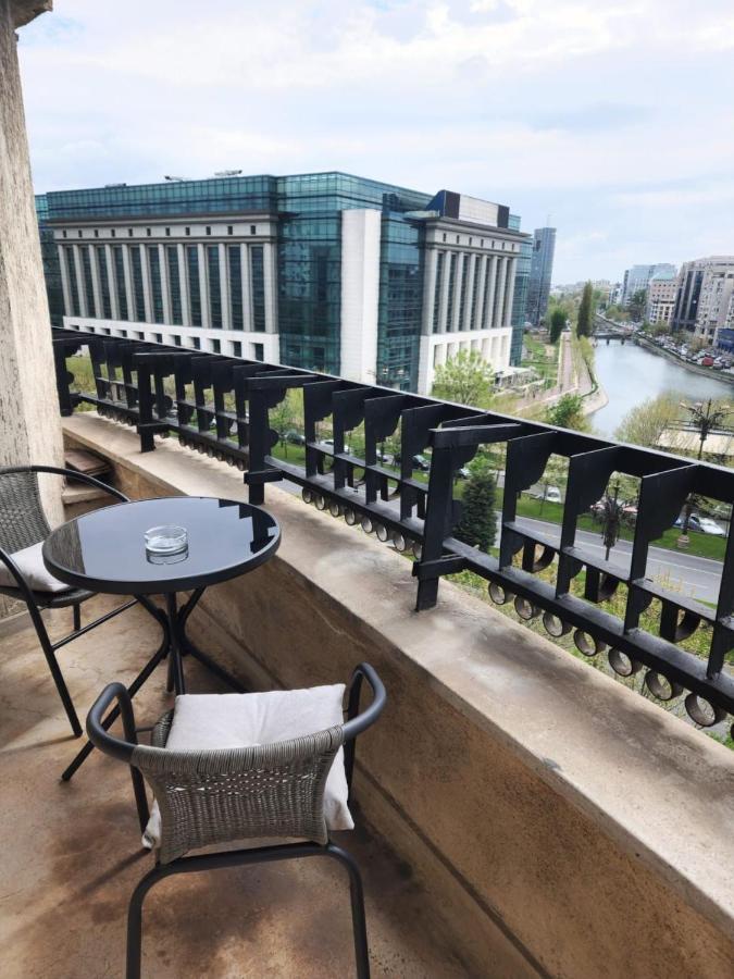 Unirii Lake Tribunal Bukarest Exterior foto