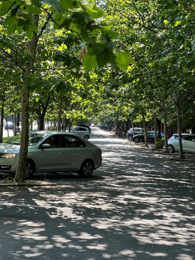 Unirii Lake Tribunal Bukarest Exterior foto